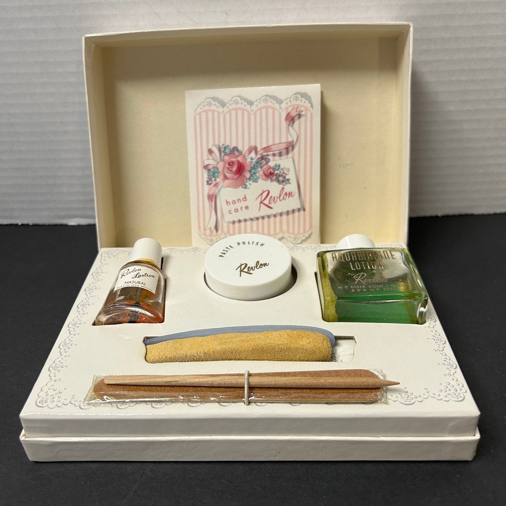 Vintage Revlon Beginners Luck Manicure‎ Kit Junior Set Pink Collectible Set
